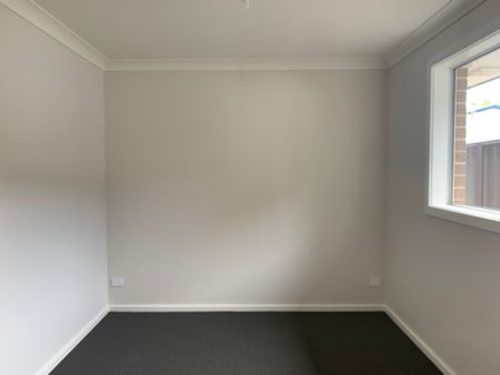 Modern duplex in Lake Munmorah - Photo 4