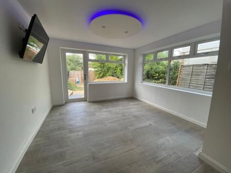 6 Bedroom Student Home - 32 Downs Road, UKC - Photo 1