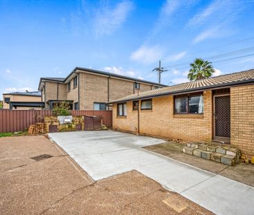 Spacious and Affordable 3-Bedroom Home in Prime Rooty Hill Location - Photo 6