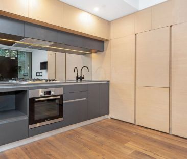 Prestige In "Ryan and Leveson" - Photo 4