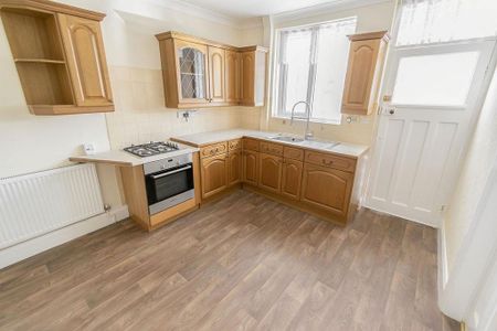 3 bedroom detached bungalow to rent - Photo 5