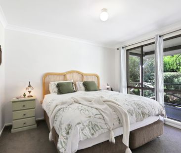Charming 3-Bedroom Limestone Home - Photo 4