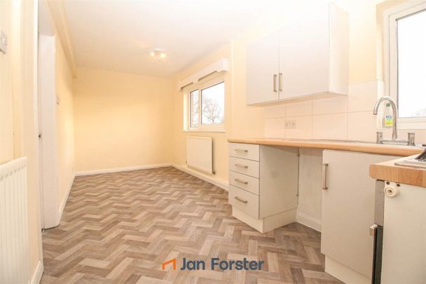 2 Bedroom House - Photo 1