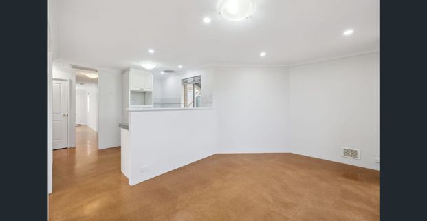 New Carpet, New Air-Condtioning, New Home Feeling - Photo 1