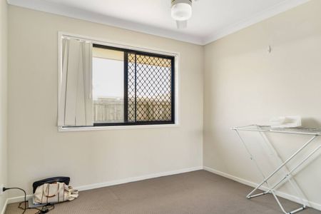 MODERN 2-BEDROOM UNIT IN A SOUGHT AFTER SUBURB - Photo 2