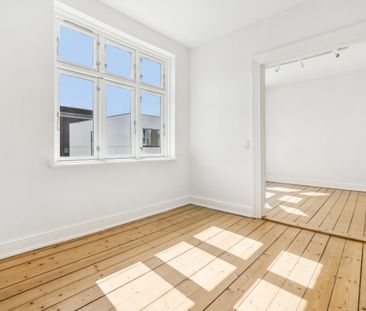 <b>Lys og velindrettet 3-værelses lejlighed i hjertet af Nørresundb... - Photo 3