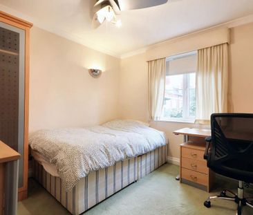 6 bedroom terraced house to rent - Photo 2