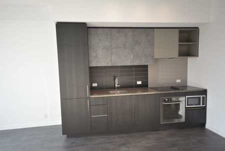 For Lease - 7890 Jane Street Unit# 4003, Vaughan, Ontario - Photo 3