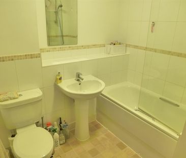 High Street, Southampton - Photo 3