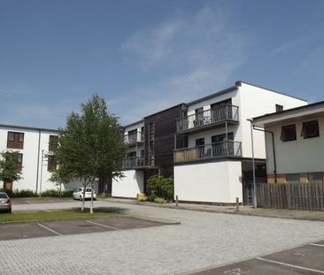 11, The Courtyard, Basingstoke - Photo 2