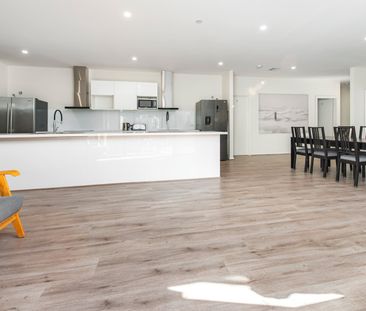 BRAND NEW SHAREHOUSE HOUSE - ALL BILLS INCLUDED - Photo 3