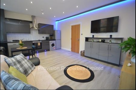 1 bedroom flats in Leeds - Photo 4