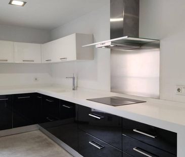 Luxury penthouse for rent in Valencia, Spain - Photo 4