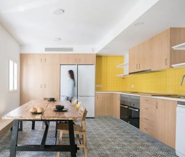 Calle Álvaro de Bazán, Getafe, Community of Madrid 28902 - Photo 2