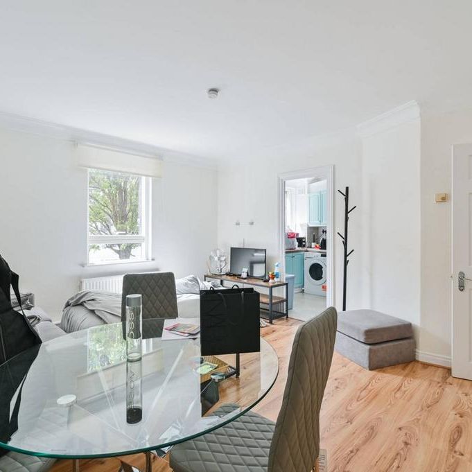 1 bedroom flat to rent - Photo 1