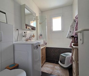 Renovated – spacious 2.5 pces near school with parking space - Photo 6