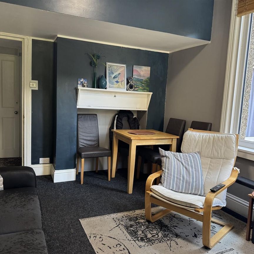 Princess Royal Terrace, Scarborough - Photo 1