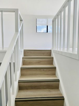 BLOCKHOUSE BAY, 3 BEDROOMS - Photo 1