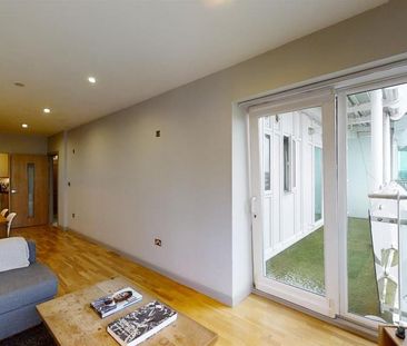 2 bedroom apartment to rent - Photo 3