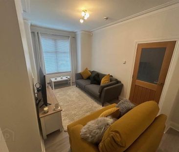 19 Sandhurst Drive, Stranmillis, Belfast, BT9 5AY - Photo 1