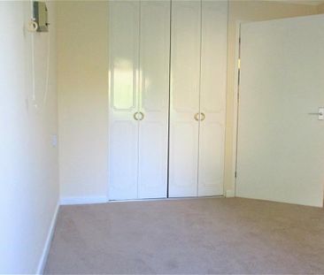 1 bedroom retirement property to rent - Photo 3