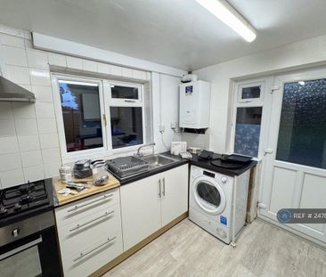 1 bedroom in a house share to rent - Photo 5