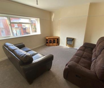 2 bedroom Flat To Let - Photo 6
