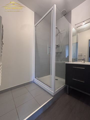 CHARLIEU T2 Rue des Ecoles - Photo 3