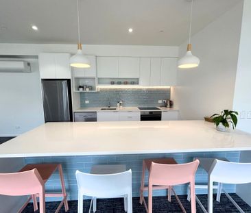 2 Bedrooms on Jordan Ave - Photo 6