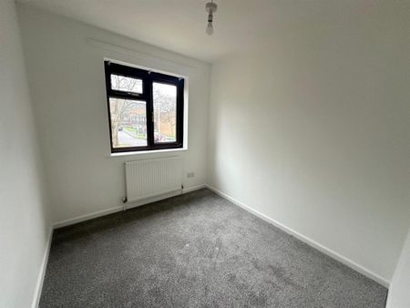 3 bedroom House To Let - Photo 4