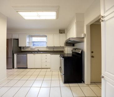 For Lease - 222 Joicey Boulevard Unit# Main, Toronto, Ontario - Photo 4