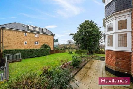 Appleby Court, Aldermans Hill, London, N13 - Photo 2