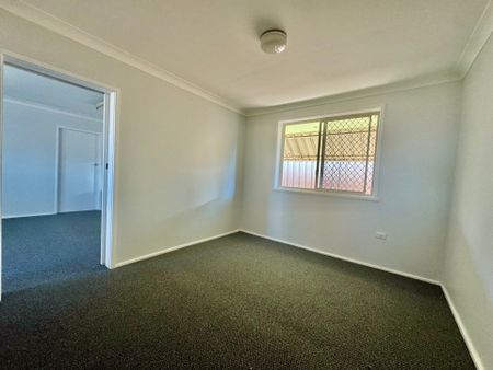 SOUTH TAMWORTH - Renovated Unit in Convenient Location - Photo 4