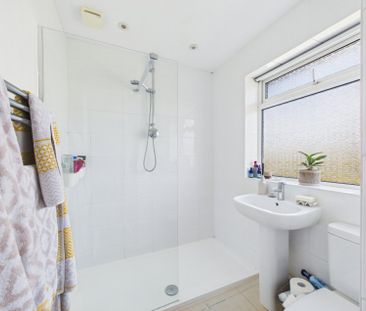 Chessfield Park, Amersham, Buckinghamshire,HP6 - Photo 1