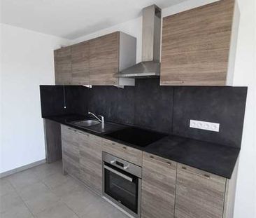 Location Appartement 3 pièces 63m² - Photo 4