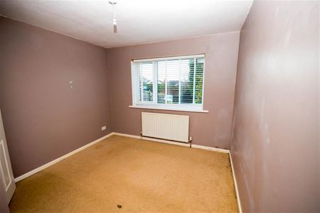 2 bed semi-detached bungalow to rent in Kinross Drive, Stanley, DH9 - Photo 4