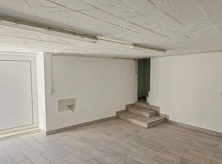 Coimbra, Lisbon - Photo 2