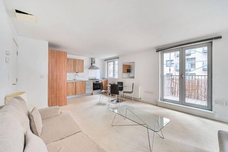 2 bedroom flat to rent - Photo 3