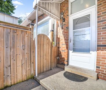 For Lease - 10 Nineteenth Street Unit# Back Unit, Toronto, Ontario - Photo 1