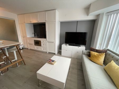 For Lease - 155 Yorkville Avenue Unit# 1703, Toronto, Ontario - Photo 4