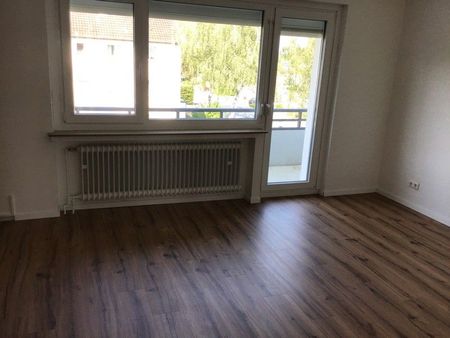 Miet mich - 3-Zimmer-Stadtwohnung - Photo 2