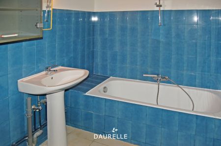 Location Appartement 2 pièces 42m² CHATEAURENARD 13160 - Photo 4