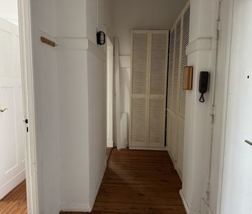 Großzügig geschnittene Balkon-Wohnung im grünen Berliner Süden, in ... - Photo 1