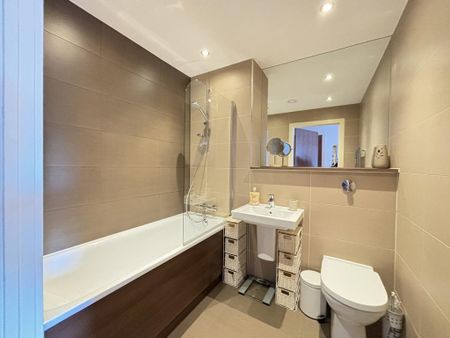 2 bedroom flat to rent - Photo 5