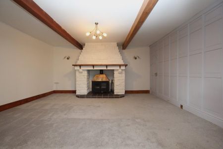 4 bedroom detached house to rent - Photo 3
