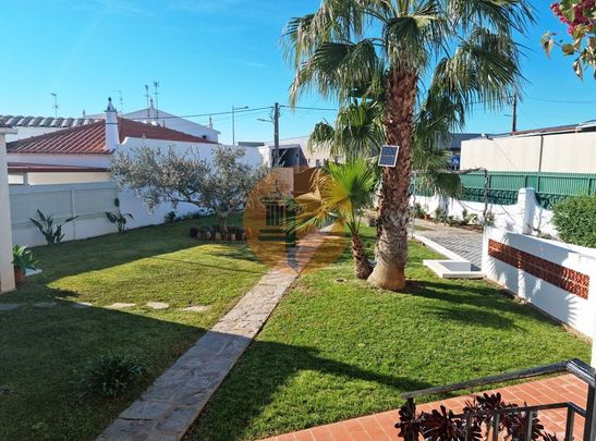 Faro, Faro 8950-411 - Photo 1