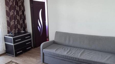 Apartament de inchiriat 2 camere Podu Ros Alte proprietati in zona Podu Ros - Photo 3