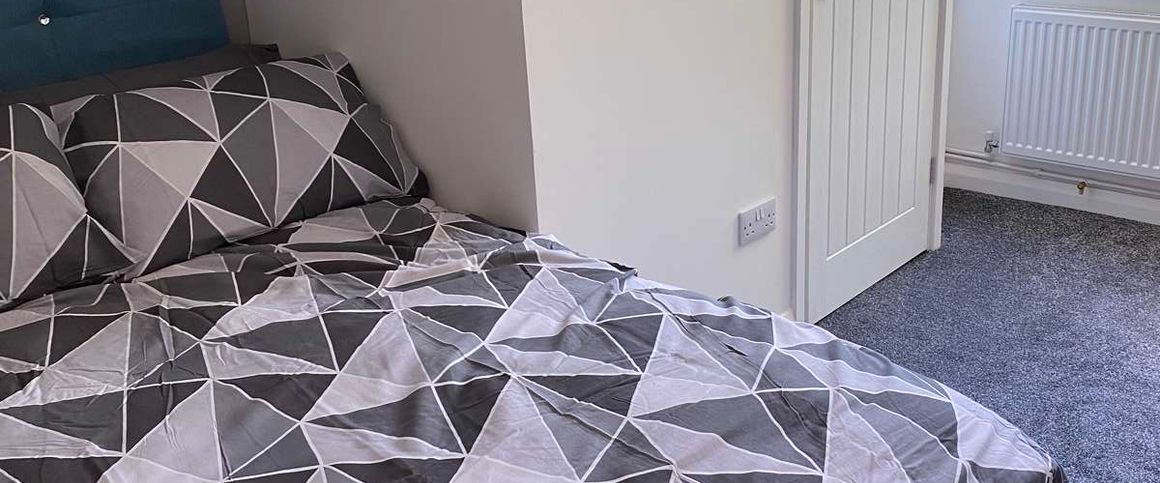 Guillemot Close Room 2 - Photo 1