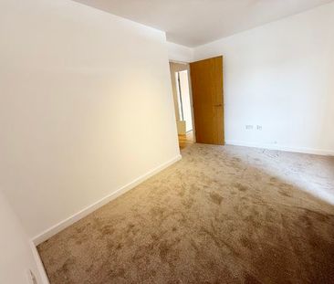 Property For Let - 14 Plaza Boulevard - Photo 1