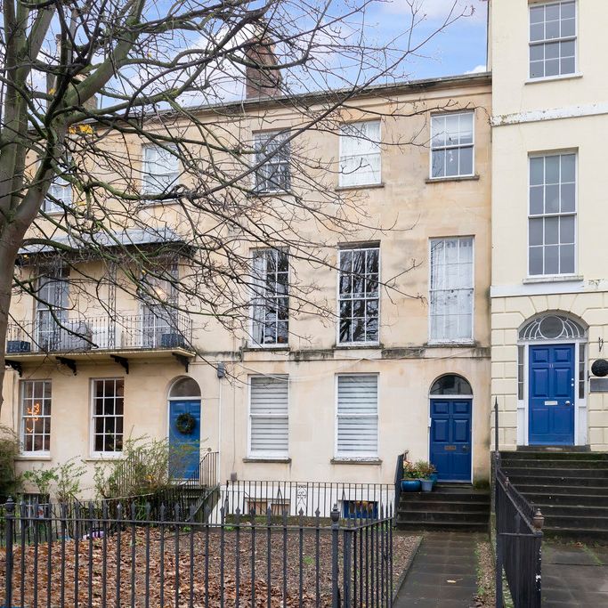 Cambray Place, Cheltenham GL50 1JS - Photo 1